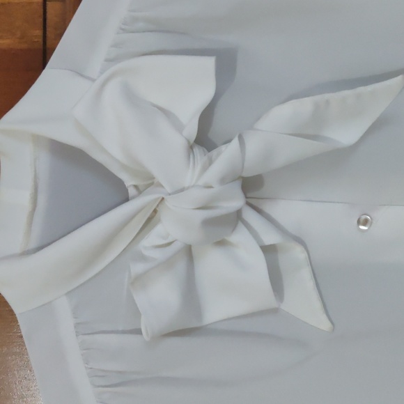 Ladies Long Sleeve Button Down Dress Shirt/Blousr - Picture 3 of 6